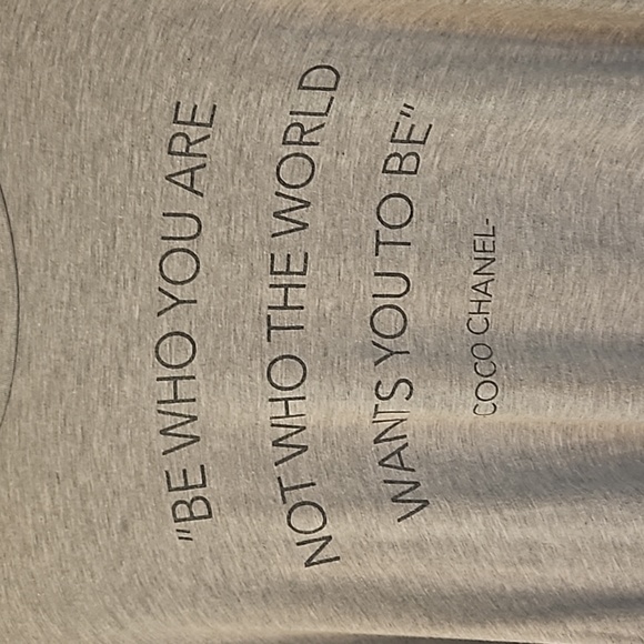 Slouchy Los Angeles Trading Co. Quote t shirt - Picture 3 of 3